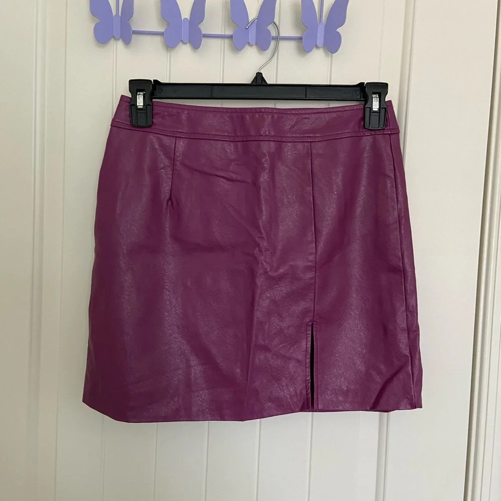 NWOT | Nasty Gal Collection women’s faux leather purple miniskirt — size 4